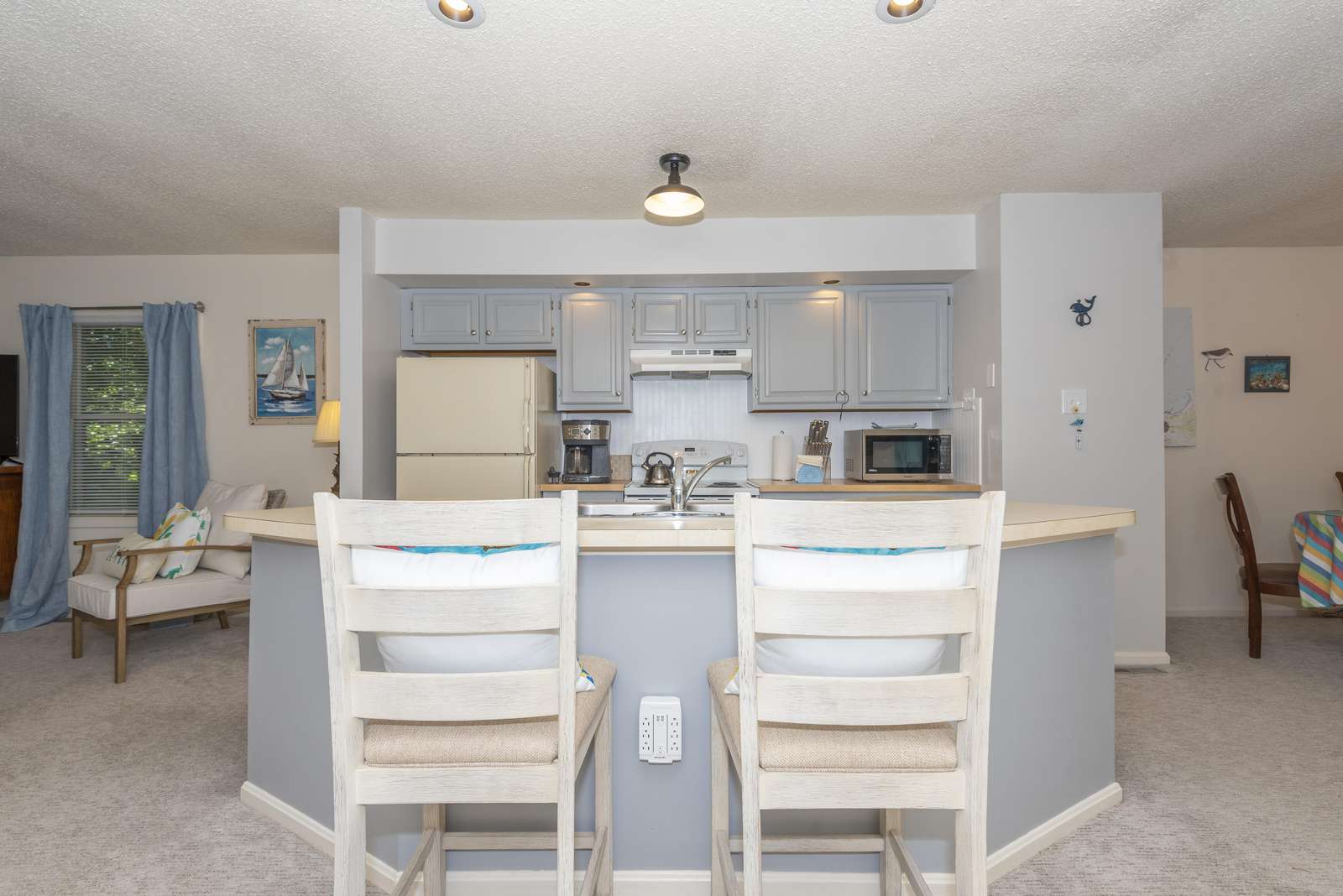Breakfast bar