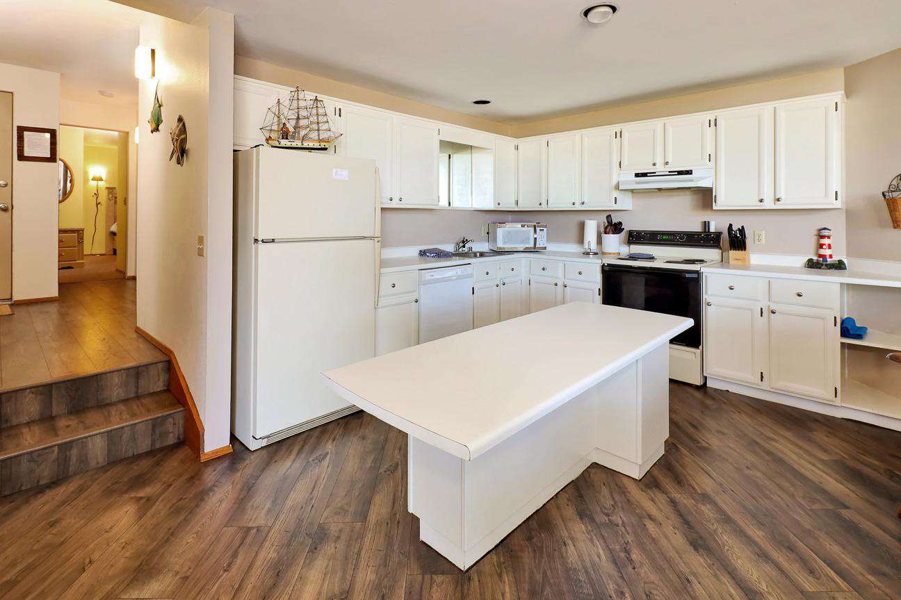 Kitchen with all Essentials