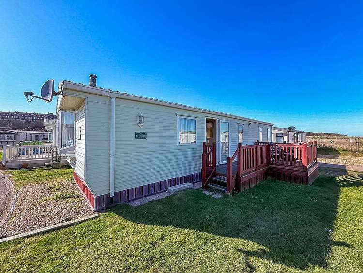 40023ND⛱️ – North Denes, 2 bed, 6 berth with decking, D/G & C/H. Emerald rated. Preview 0