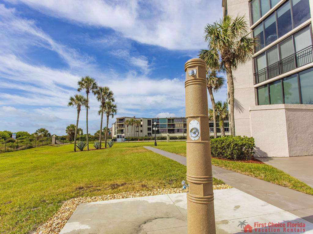 Anastasia Condo - Beach Shower