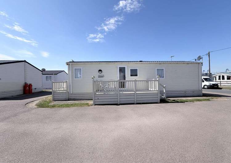 45010MV⛱️(area D), 2 bed, 6 berth caravan with decking. Opal rated. Preview 4