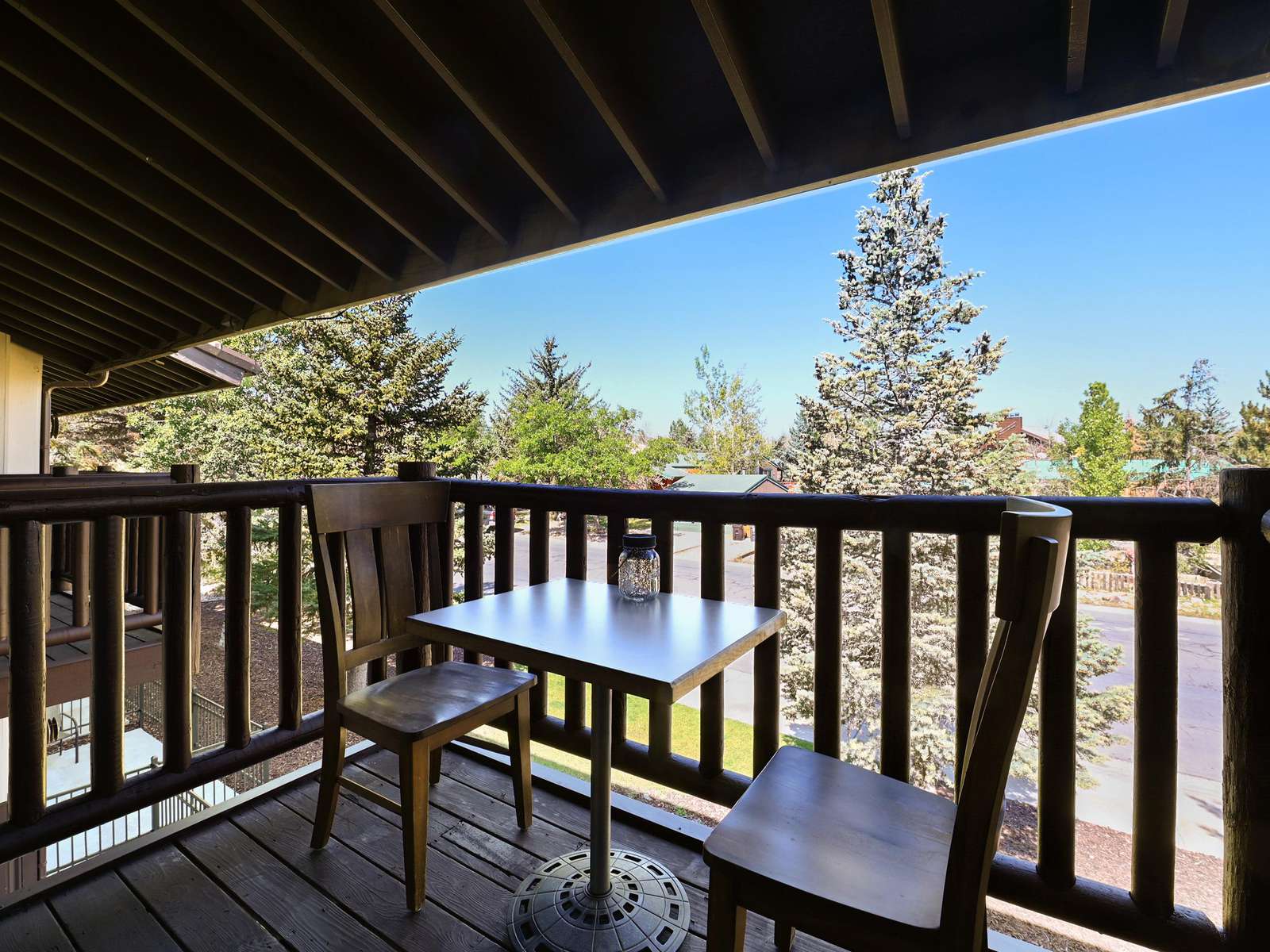 Balcony w/Small Table for 2