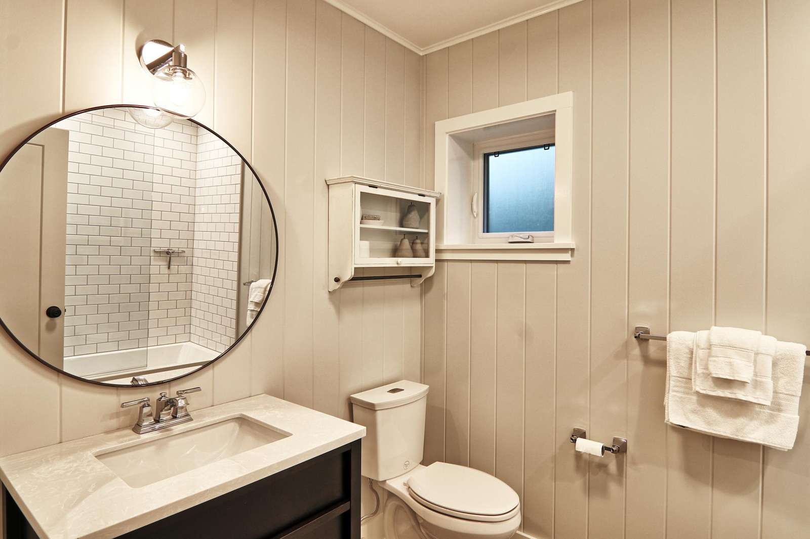 Lower level 3-piece Bathroom