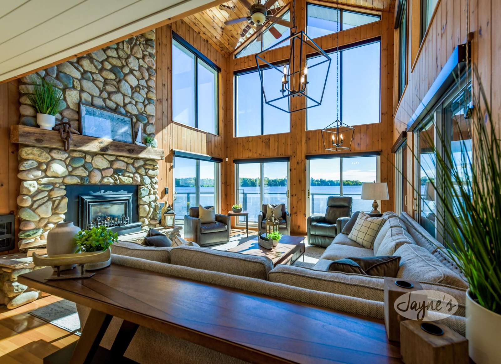 Great Room & Fireplace