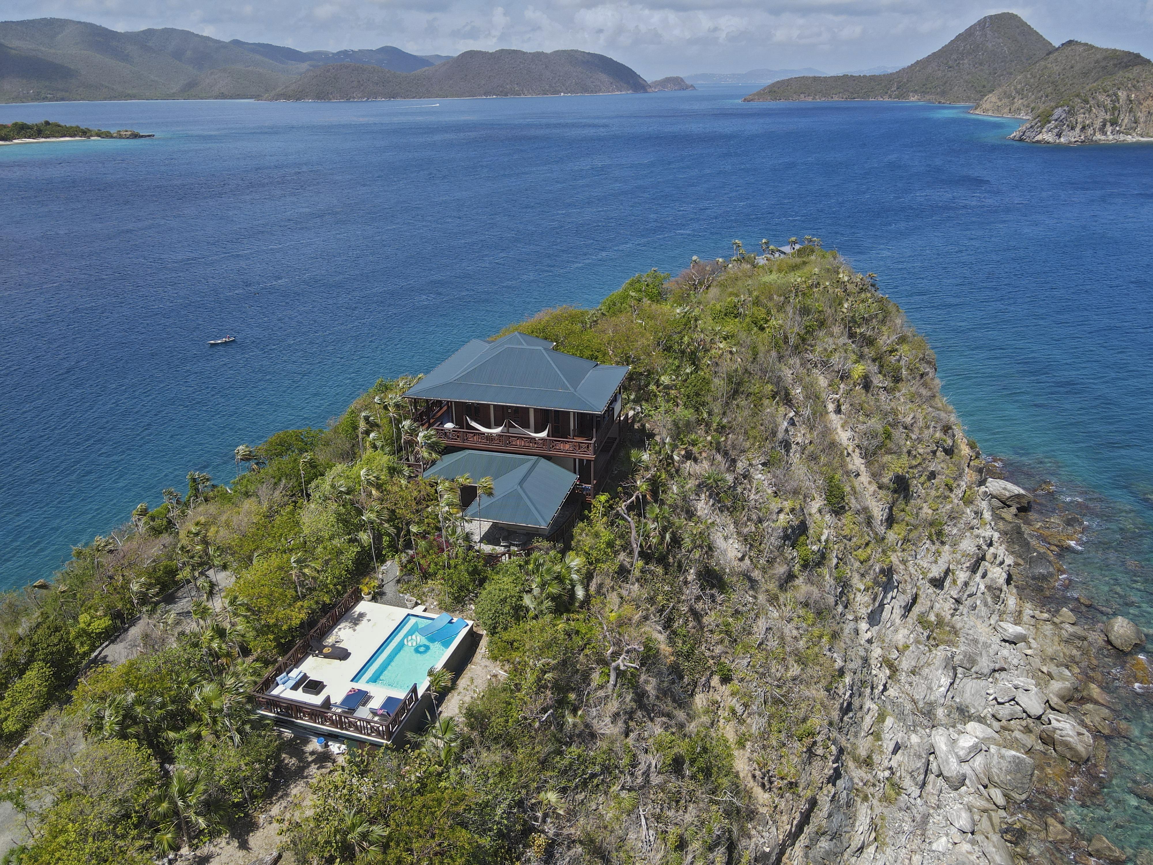 Treehouse, West End, Tortola