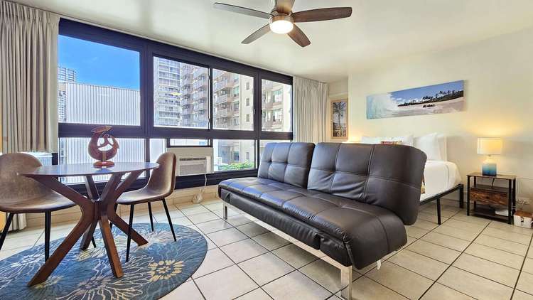 Waikiki Grand Suite 422 Preview 0