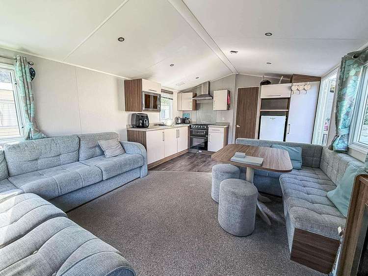 11195SC⛱️ – Swift Court, 3 bed, 8 berth caravan with D/G & C/H near to amenities. Opal rated. Preview 5