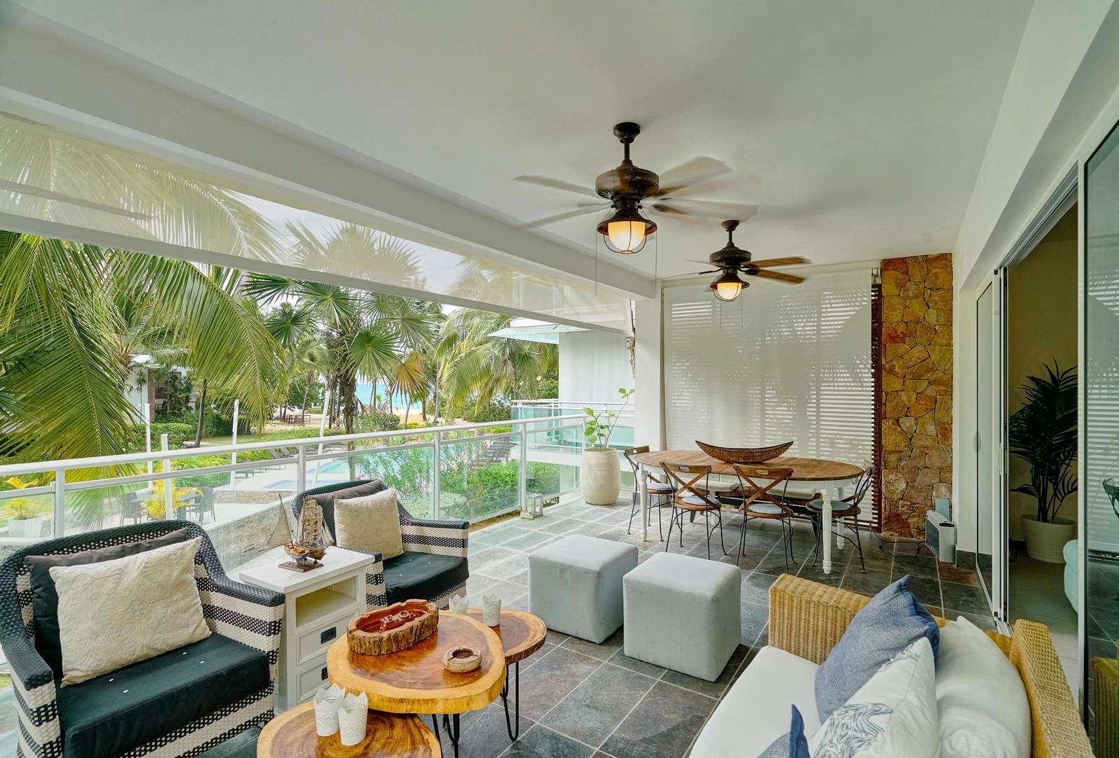 Stunning beachfront condo with private beach, Las Terrenas-El Limón Preview 0