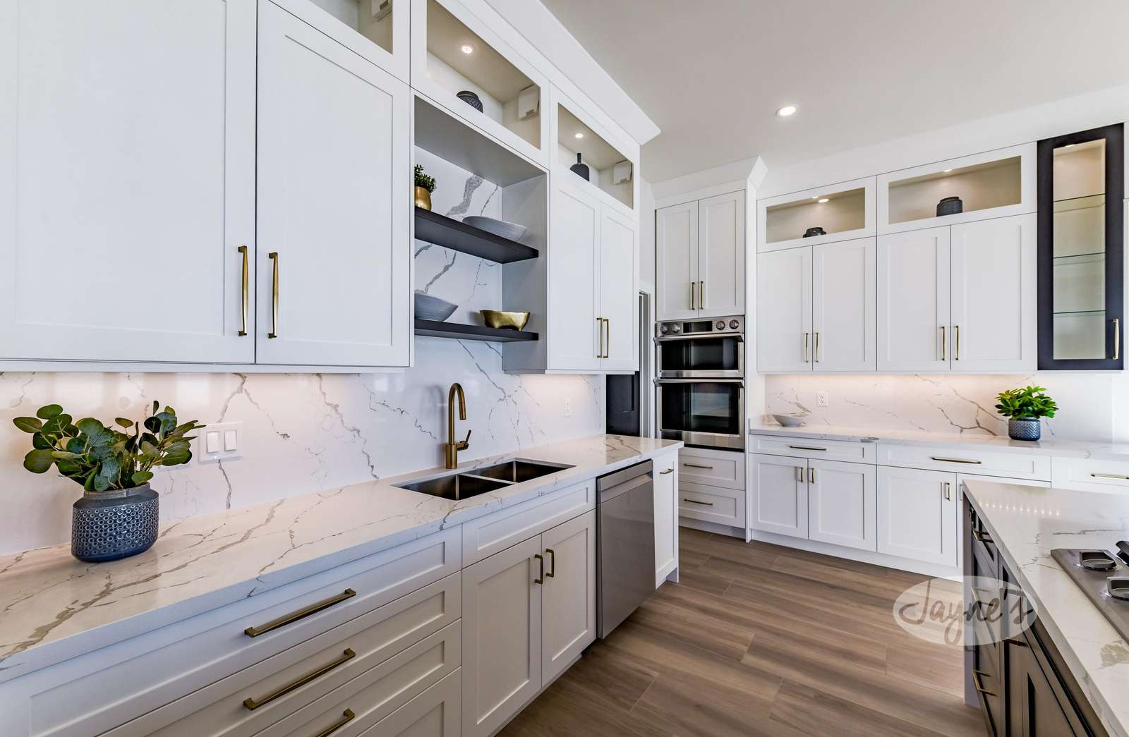 Kitchen - Main Level