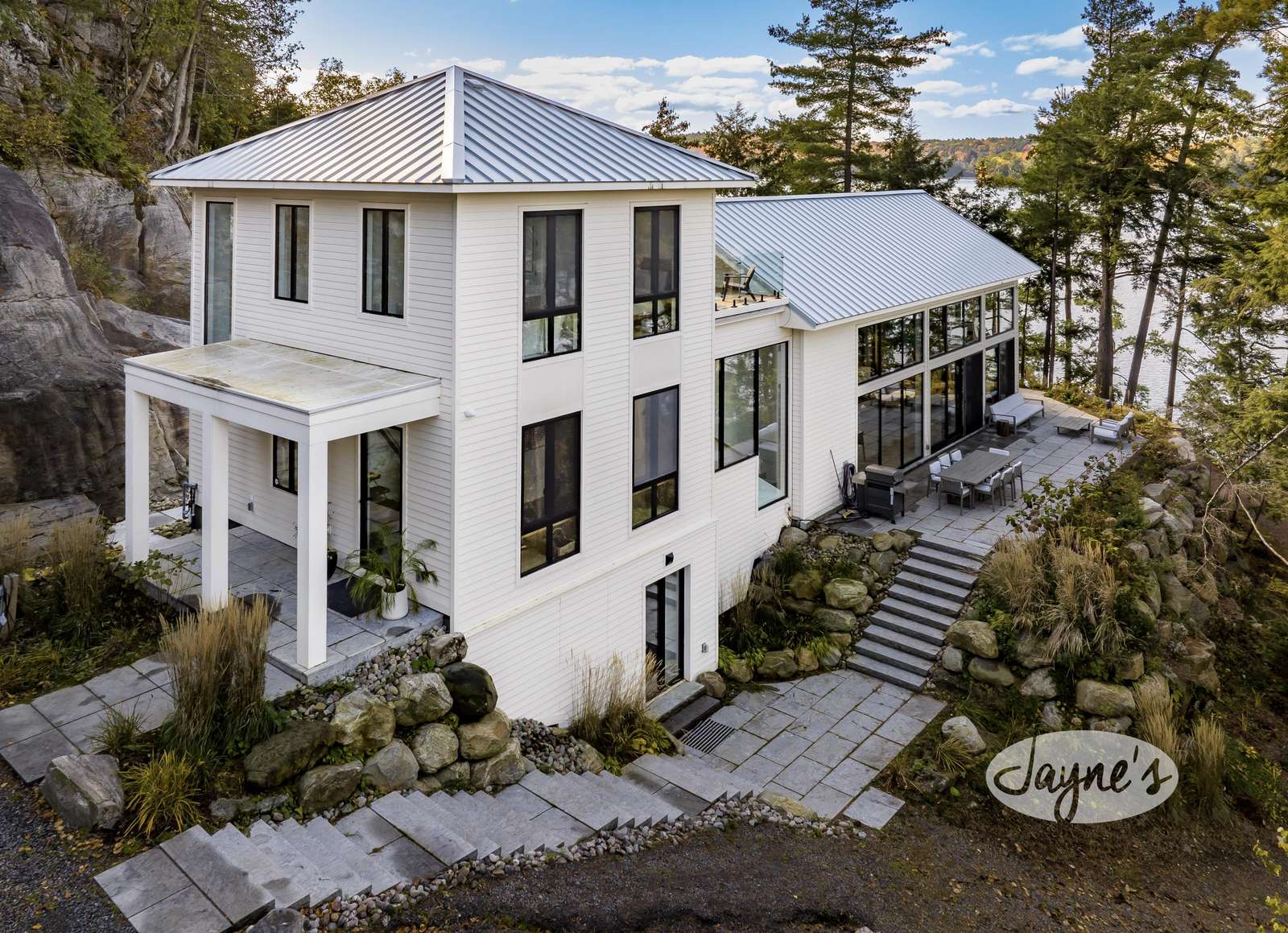 Wildcat Point - Entrance Side