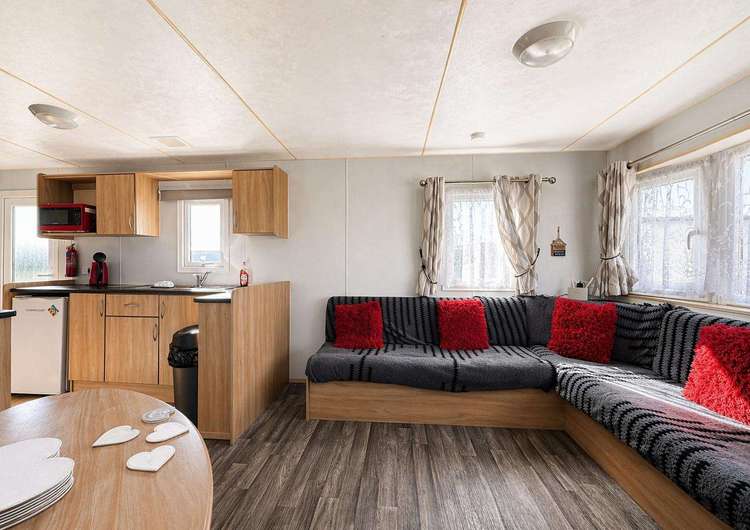 58012D⛱️ – D Area – 3 bed, 8 berth caravan with double glazing. Emerald rated. Preview 5