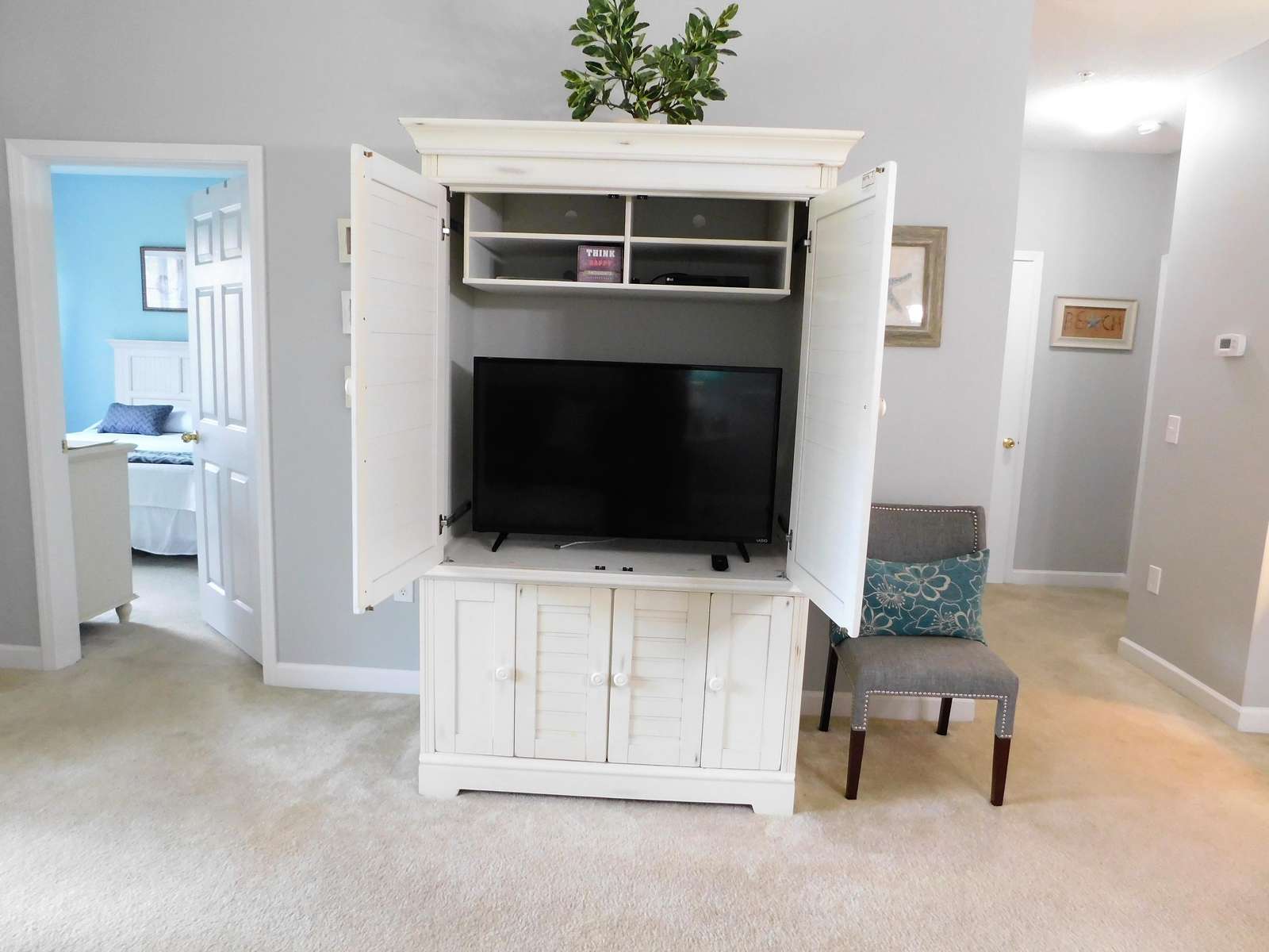 Tv entertainment center