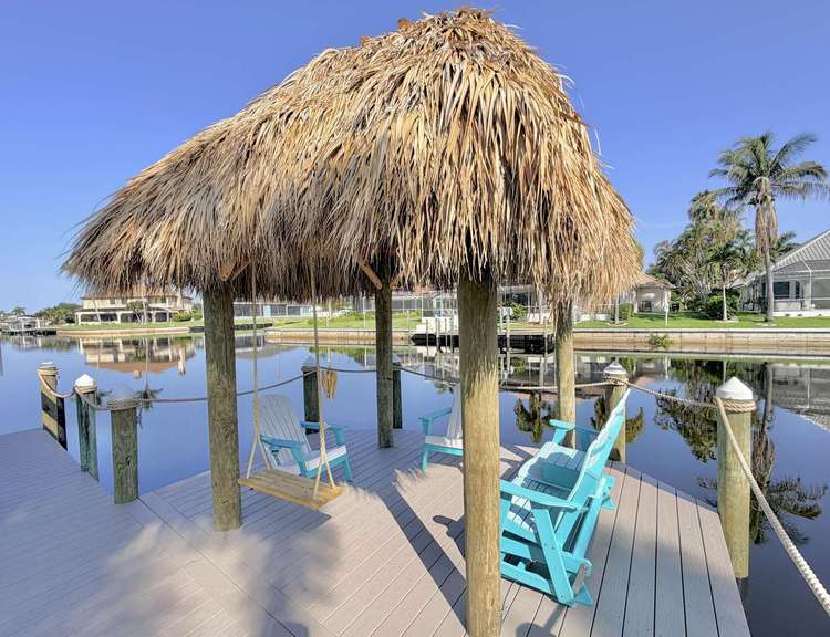 Villa Blue Lagoon - large pool & spa, dog friendly, new Tiki Hut Preview 0