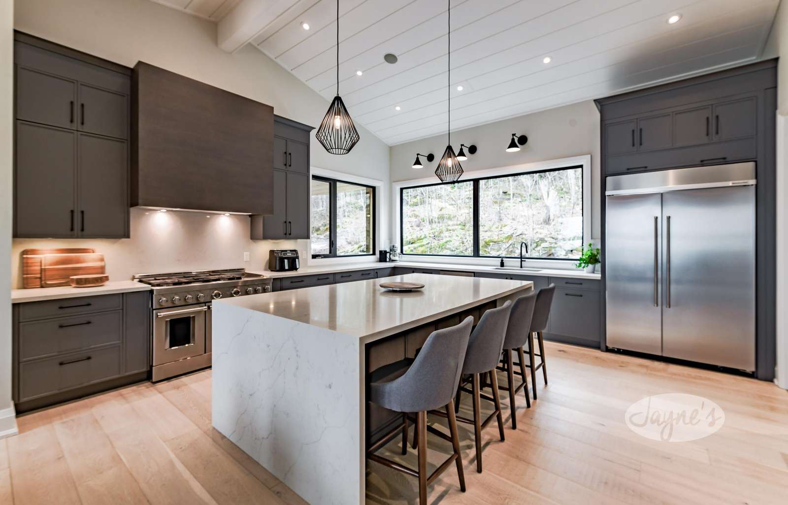 Kitchen & Bar Seating