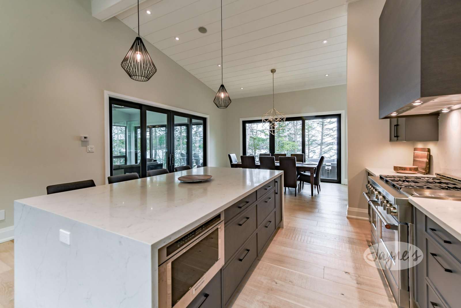 Kitchen & Bar Seating