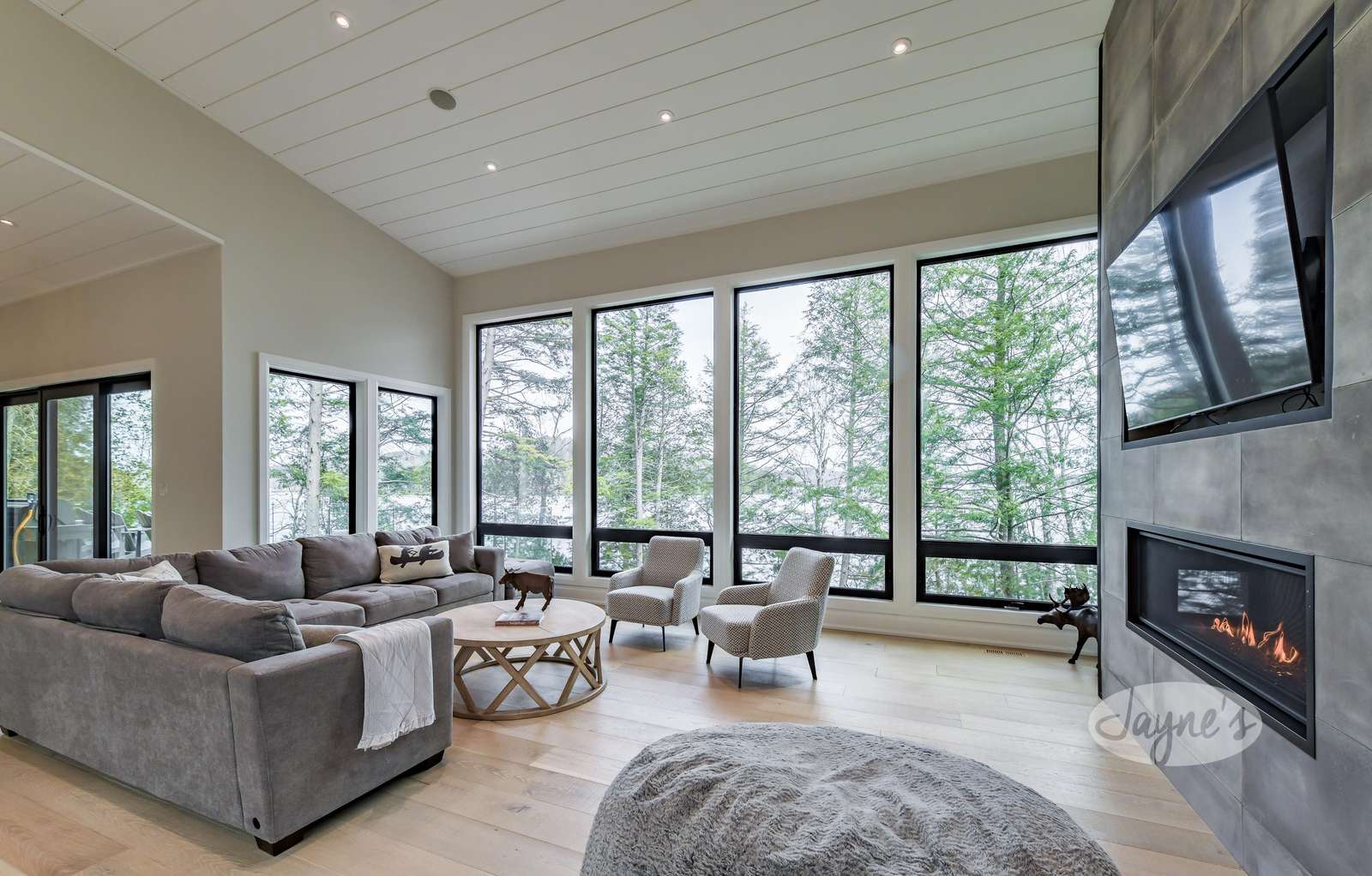 Great Room & Fireplace