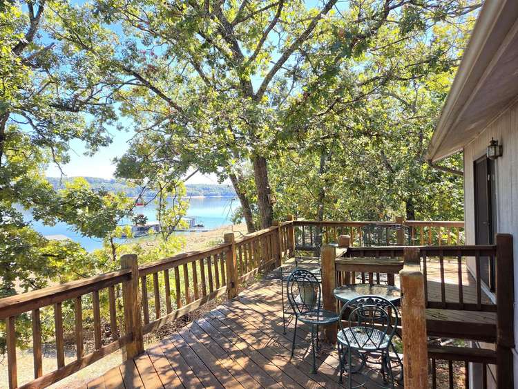 BERGS NEST-Lakefront Home-Shoreline Close to House! Preview 0