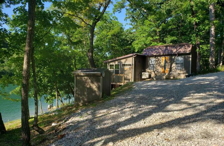 HOOT - LAKEFRONT 2 Room Cabin with stairs to the shoreline! Preview 0