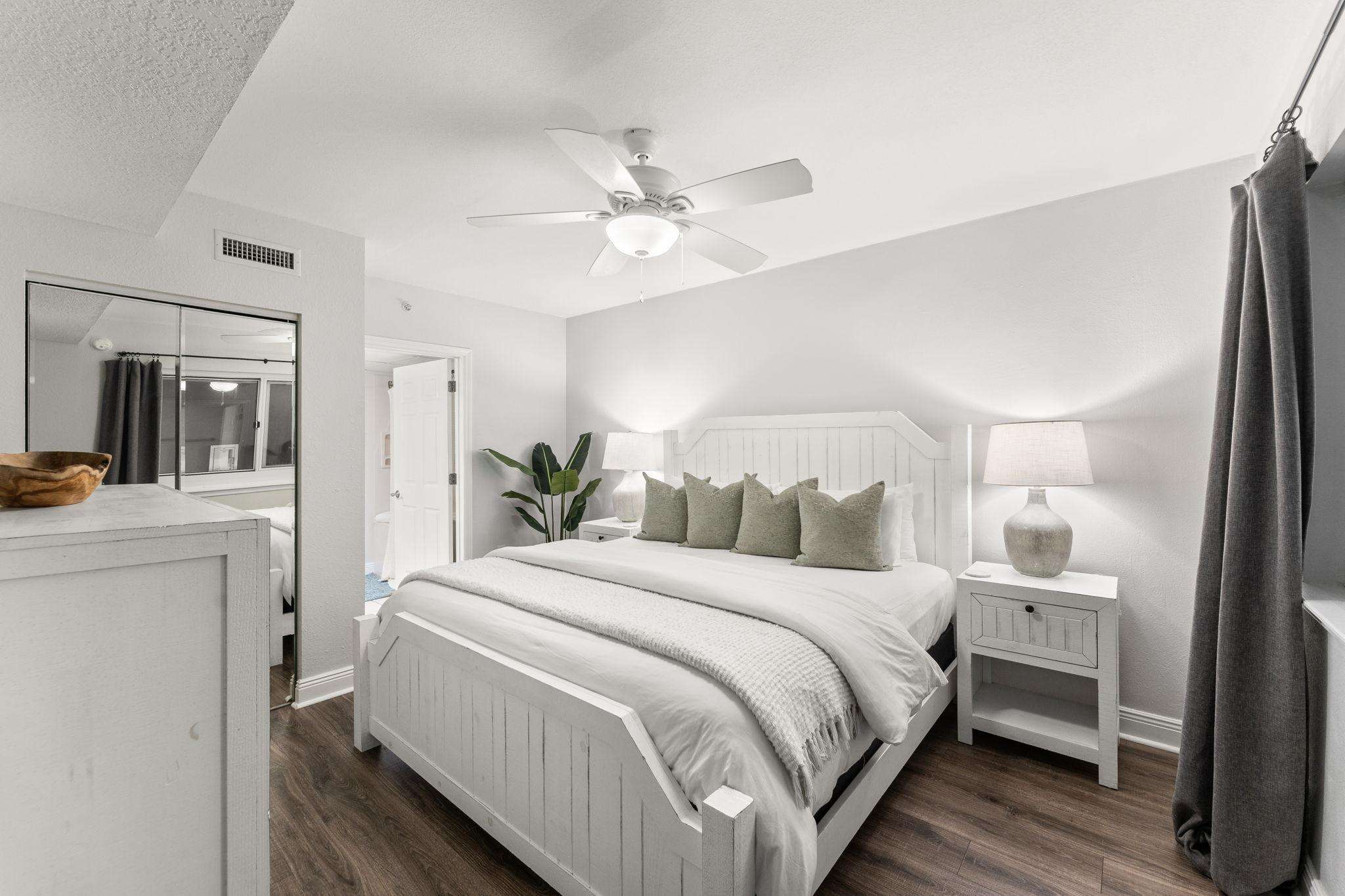 Emerald Beach Resort #627 | Blue Haven