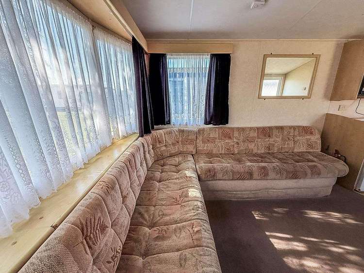 28026FI⭐ – Flatford Island, 3 bed, 8 berth caravan. Sapphire rated. Preview 5