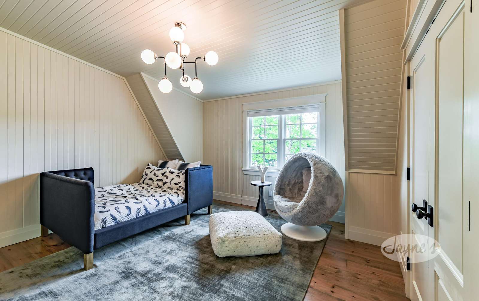 Bedroom 2 - Upper Level