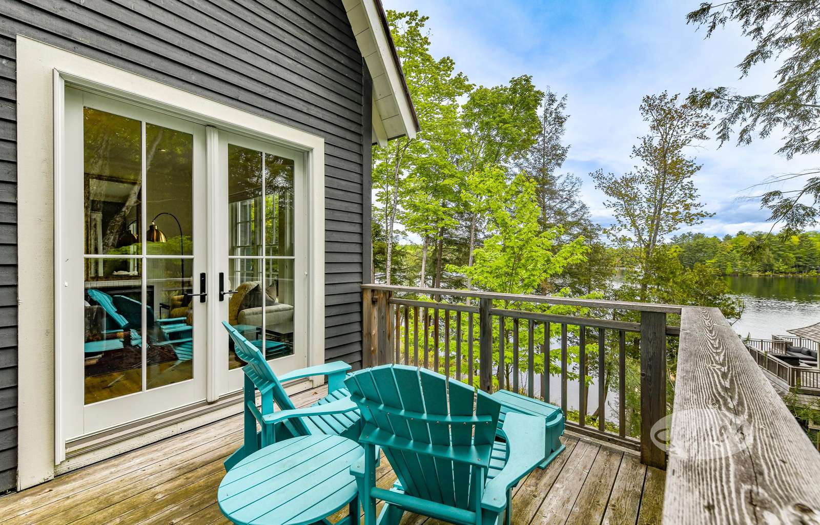 Primary Bedroom Walk-out Deck