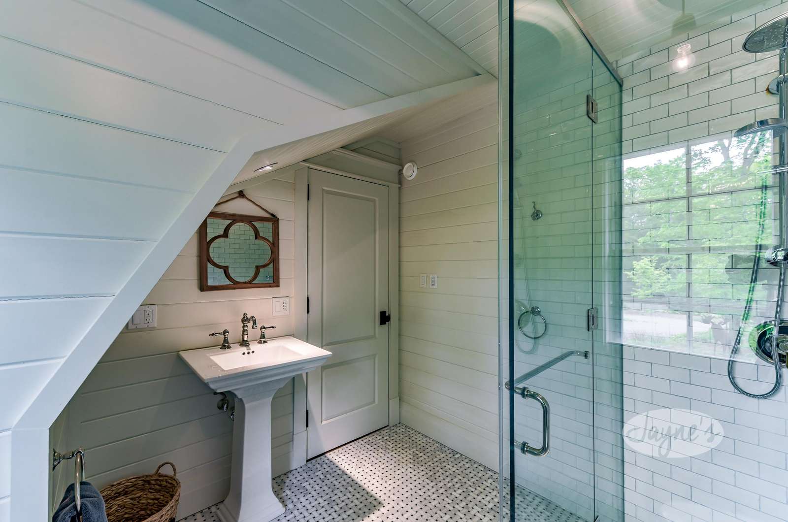 Bathroom - Upper Level