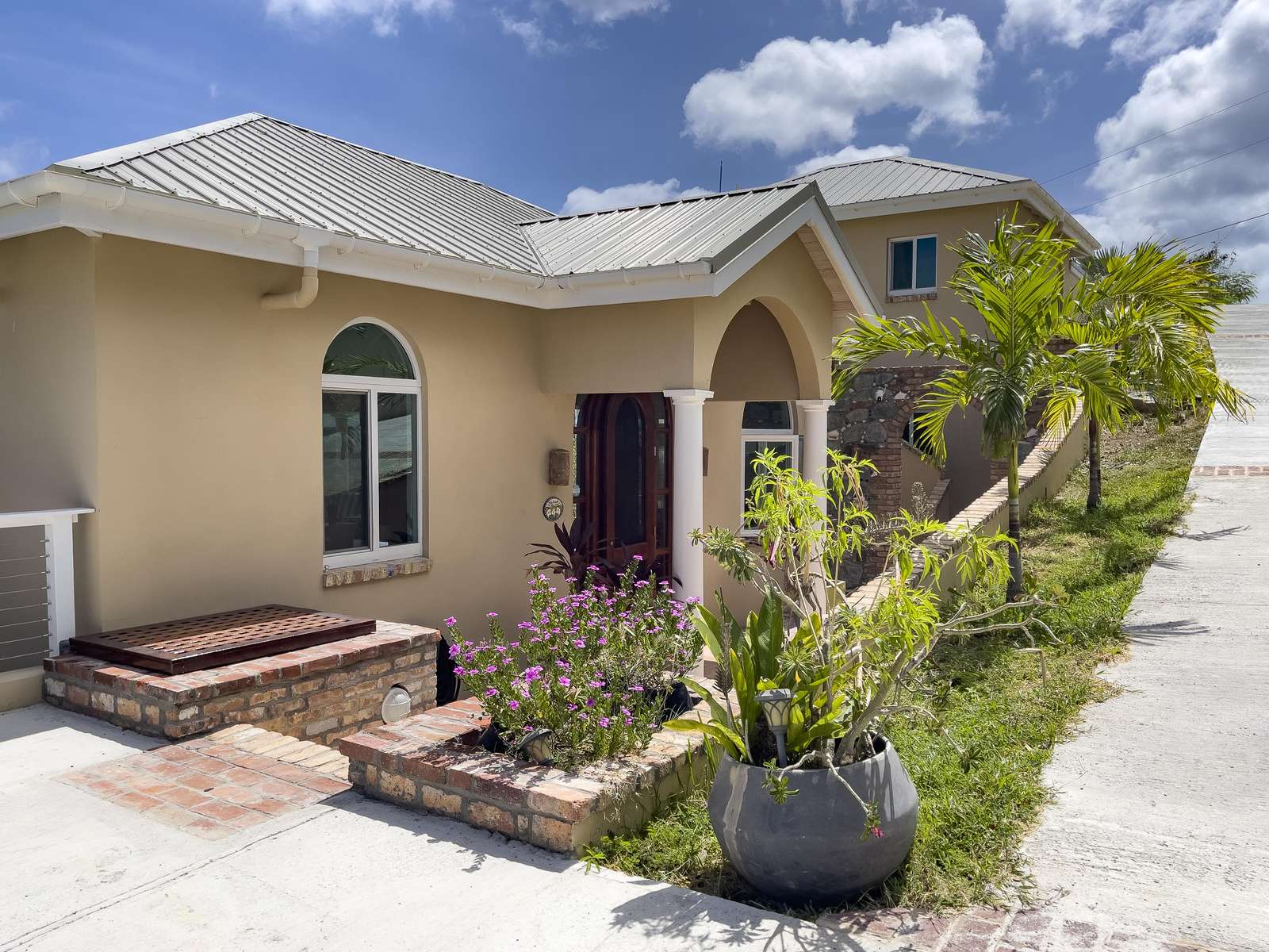 Driveway to Front Door