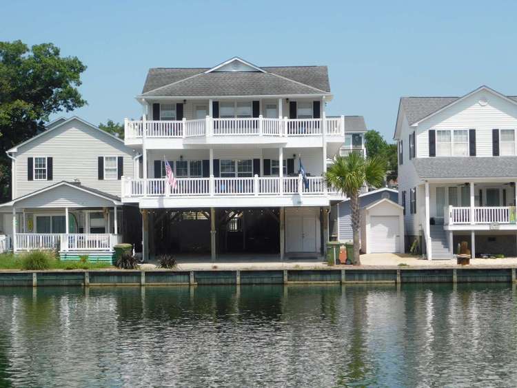 S28 Breathtaking Lake View 4bdrm, 3.5 bath, sleeps 11 Preview 0