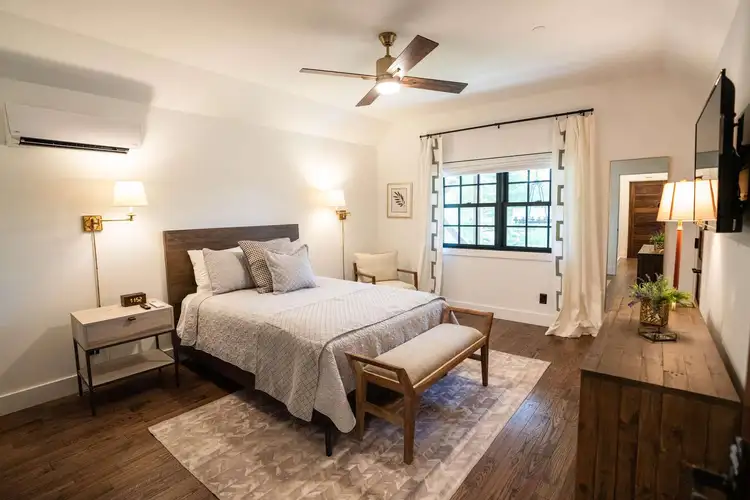 J. Wallace Dant Jr. Suite – Heritage House Preview 0