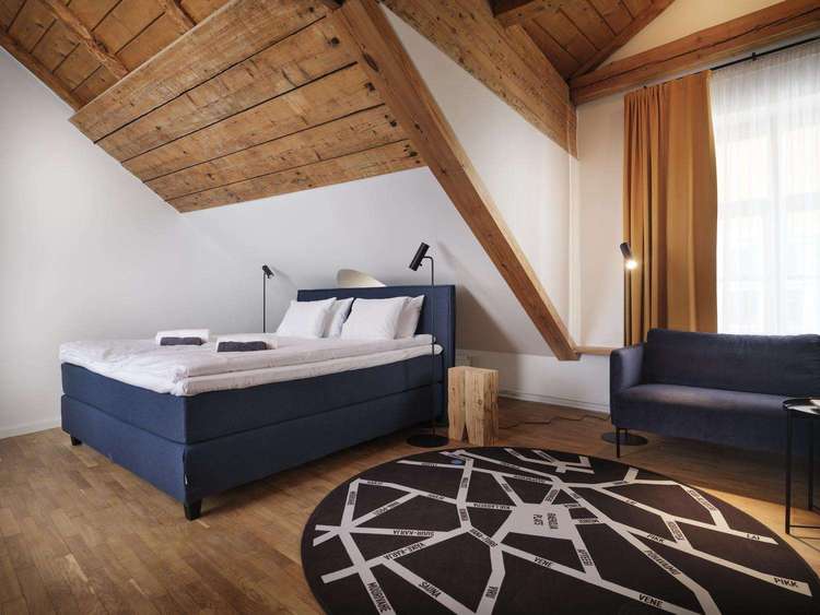 LJ 5 – Room 7 (double) Preview 0