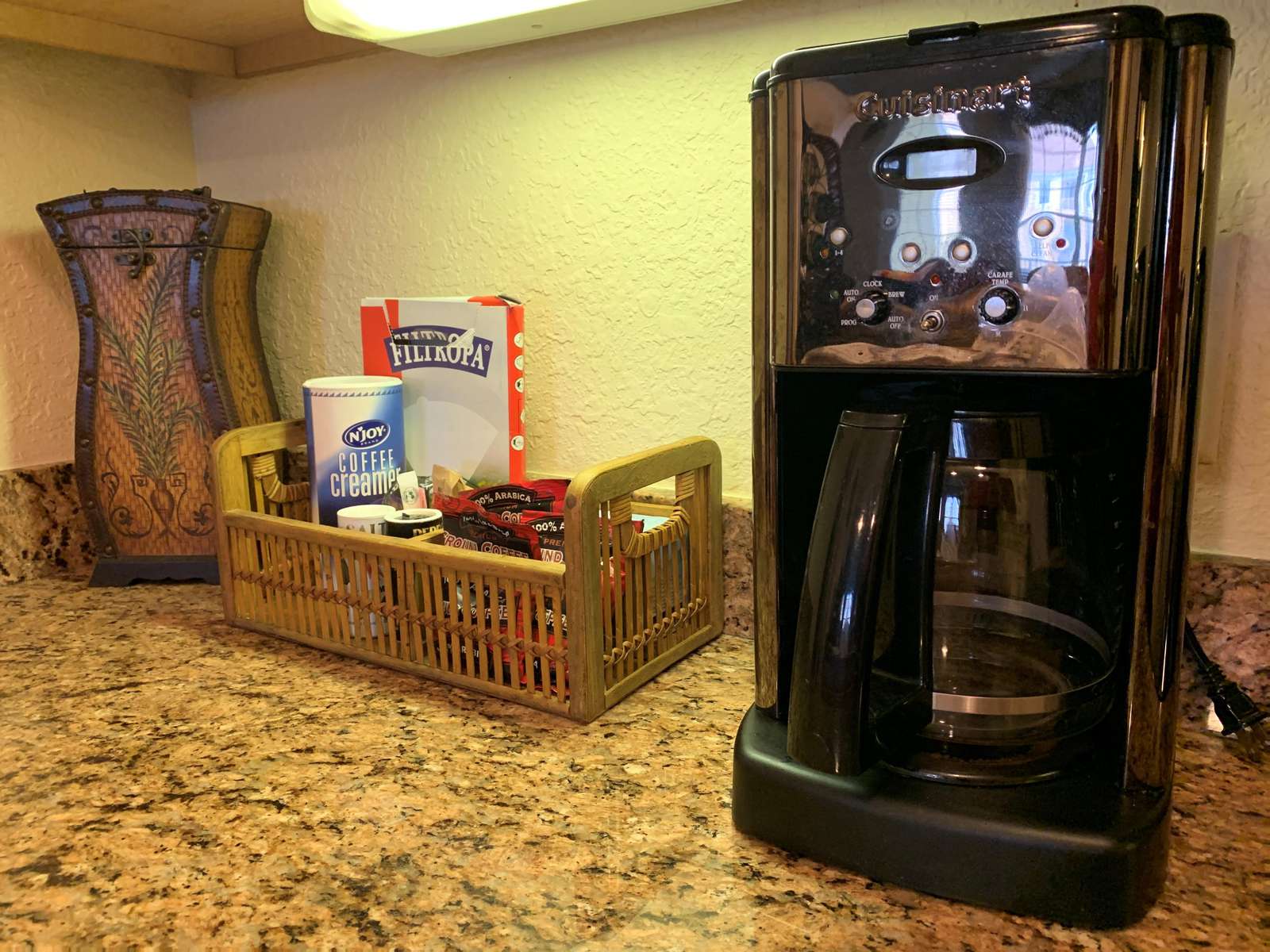 Coffee maker and coffee starter kit