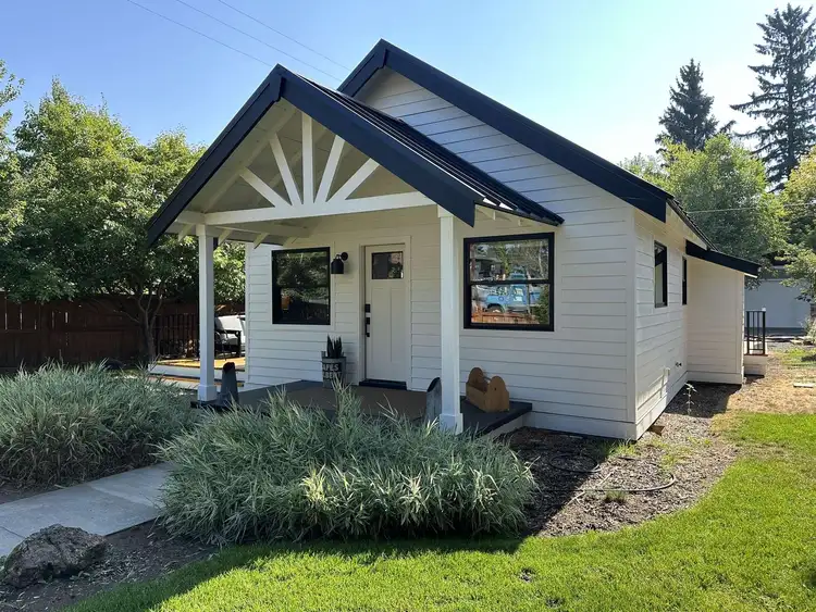 Sugar Plum Cottage Preview 0