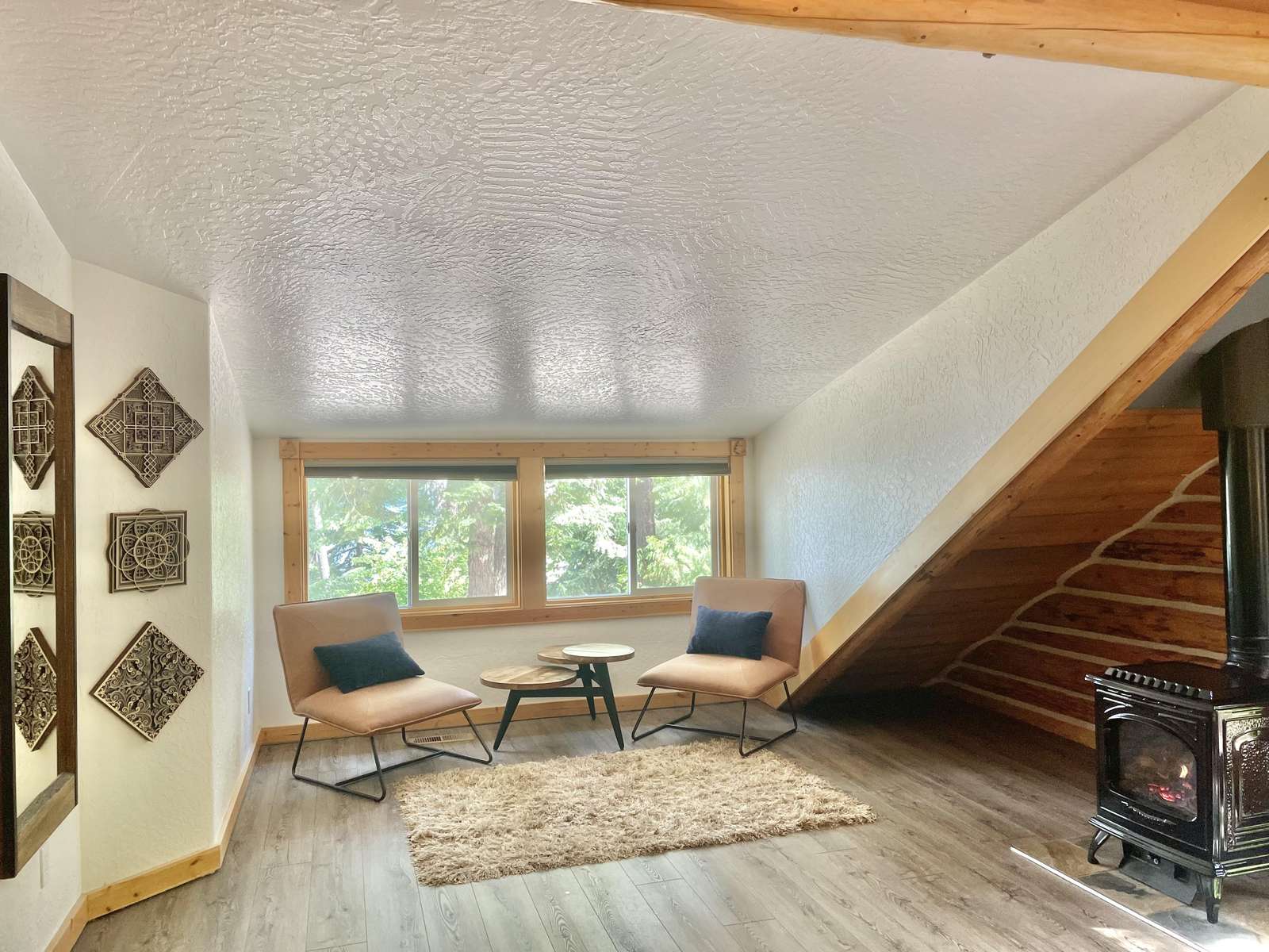 Master Bedroom Sitting Area