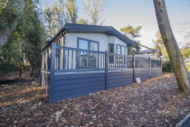 32217OG⛱️ – 17, Ocean Glade Phase 2, 3 bed, 6 berth lodge. Platinum-Deluxe rated. Preview 1