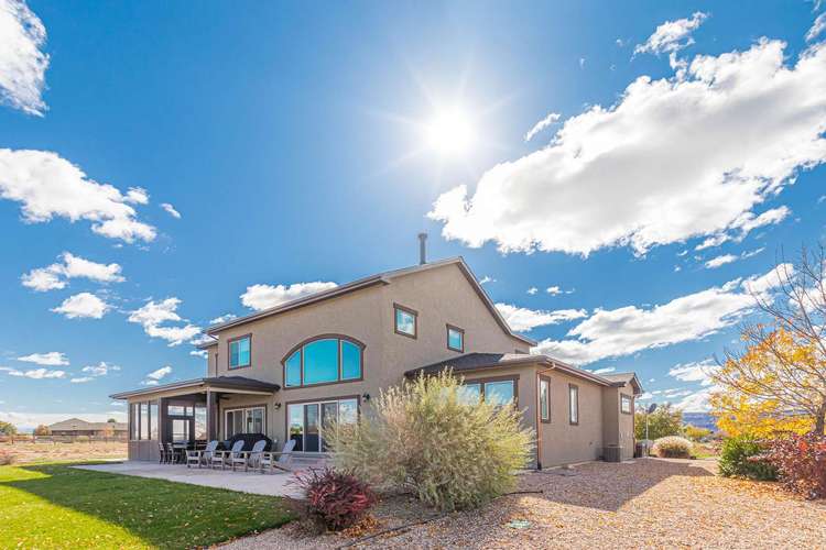 Mimosa Fields Vacation Rental Preview 0
