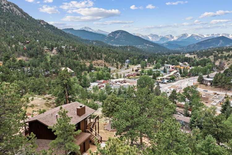 Rocky Vista - 3 bedroom cabin with unblocked views! Preview 0