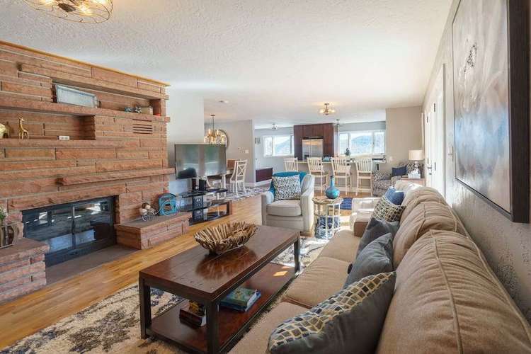 Glacer Gorge - Remodeled 5 bedroom home Preview 0