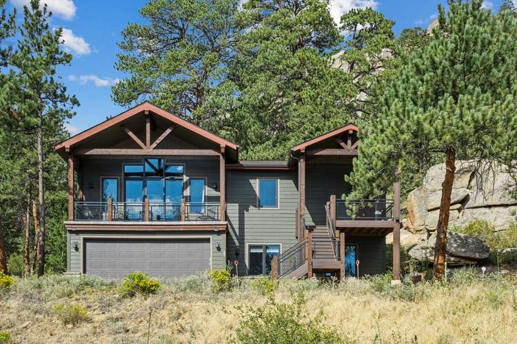 Serenity Pines - 4 bedroom luxury home with AC Preview 0