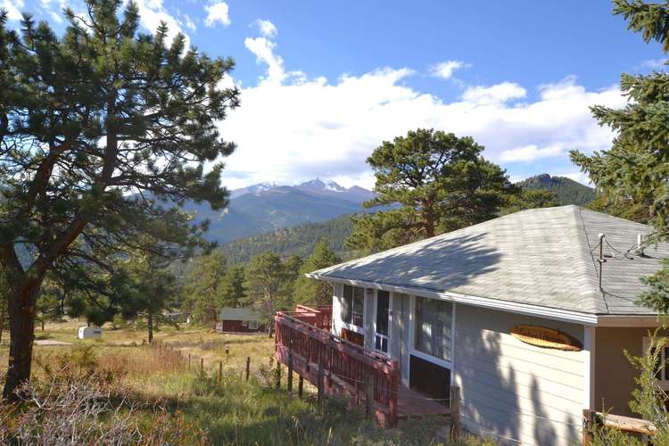 Sunshine Cabin - 2 bedroom 2 bath cabin with great views! Preview 0