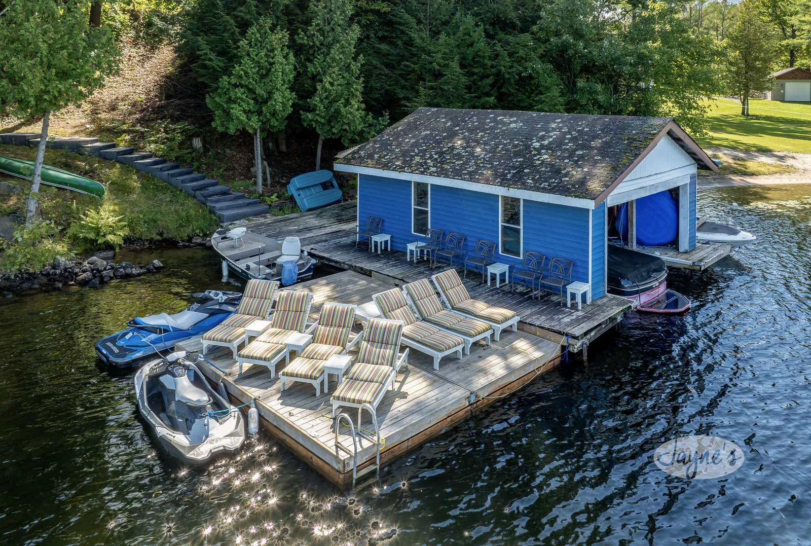 Waterfront, Dock & Boathouse