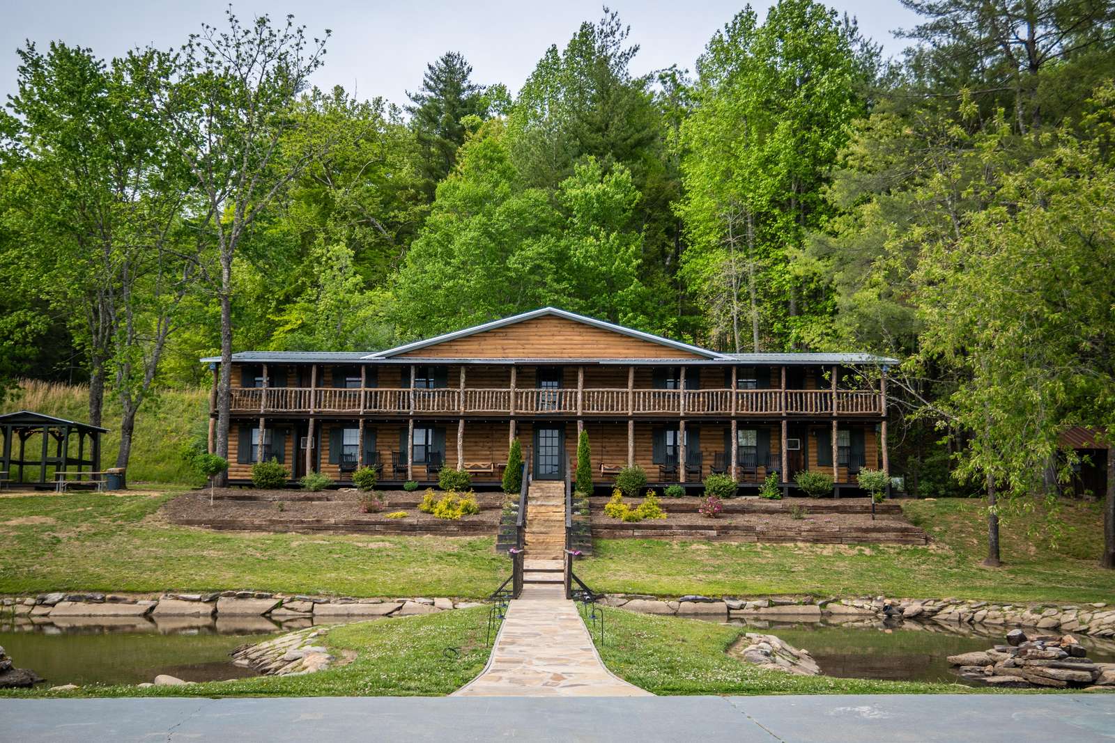 Coyote Lodge Preview 0