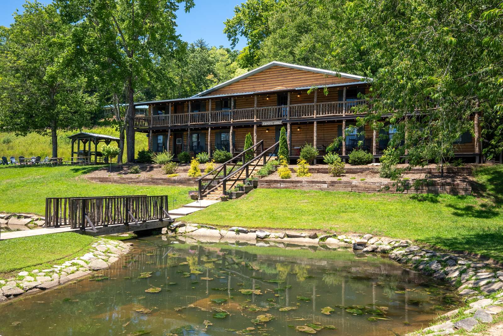 Coyote Lodge Preview 0