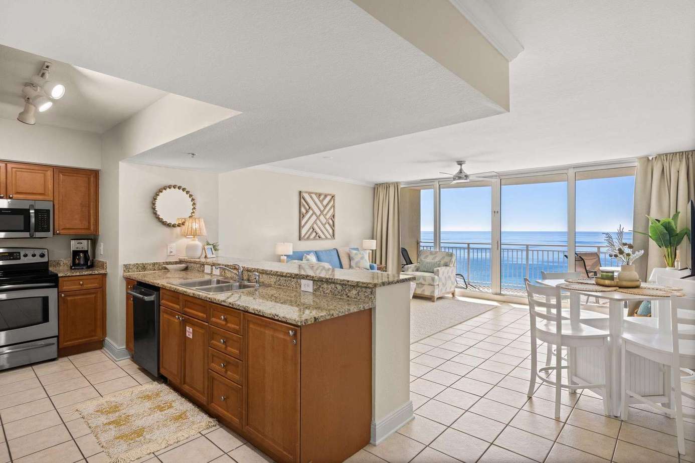 Emerald Beach Resort #2328 | Mer Vue