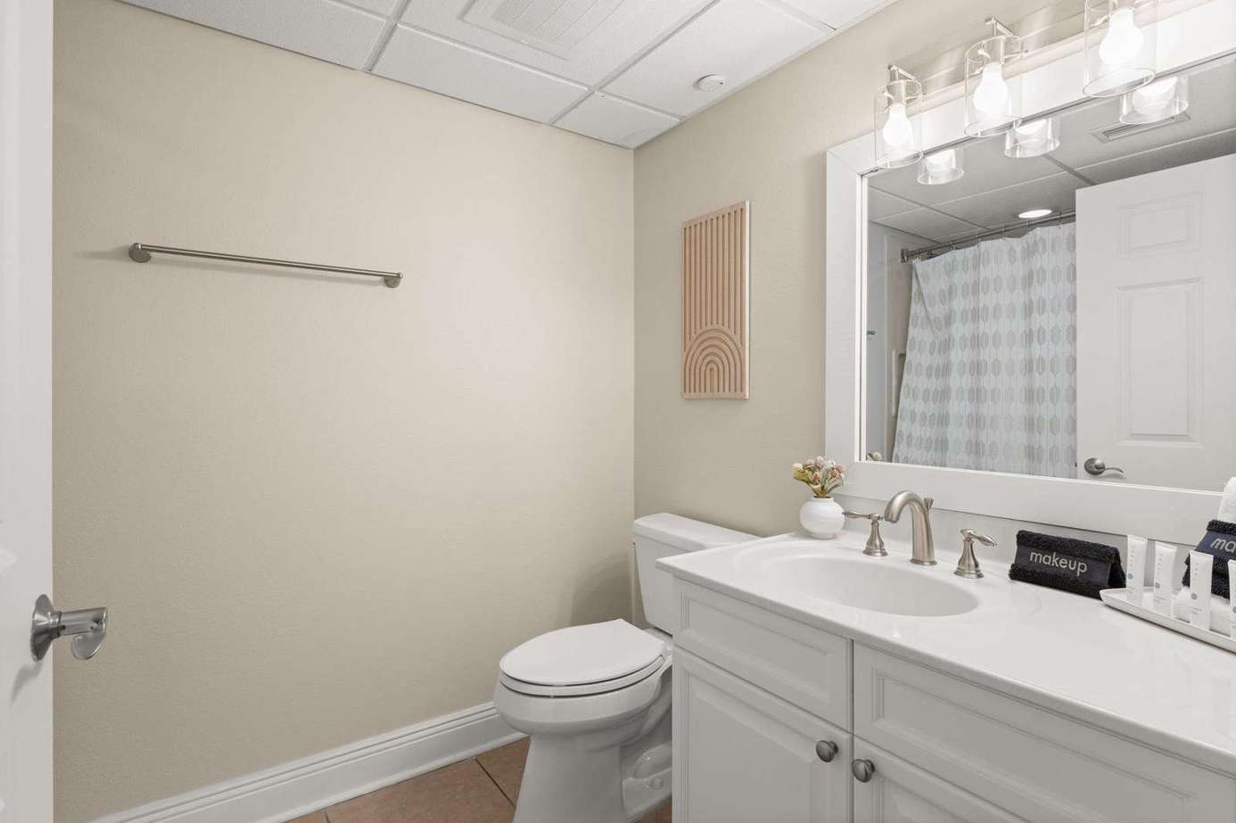 Emerald Beach Resort #2328 | Mer Vue