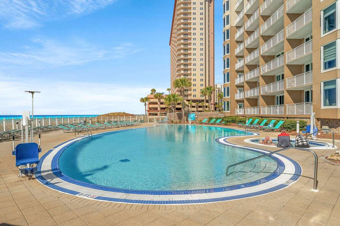 Emerald Beach Resort #2328 | Mer Vue