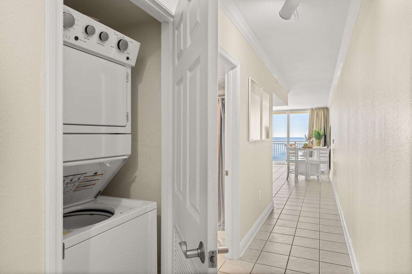 Emerald Beach Resort #2328 | Mer Vue