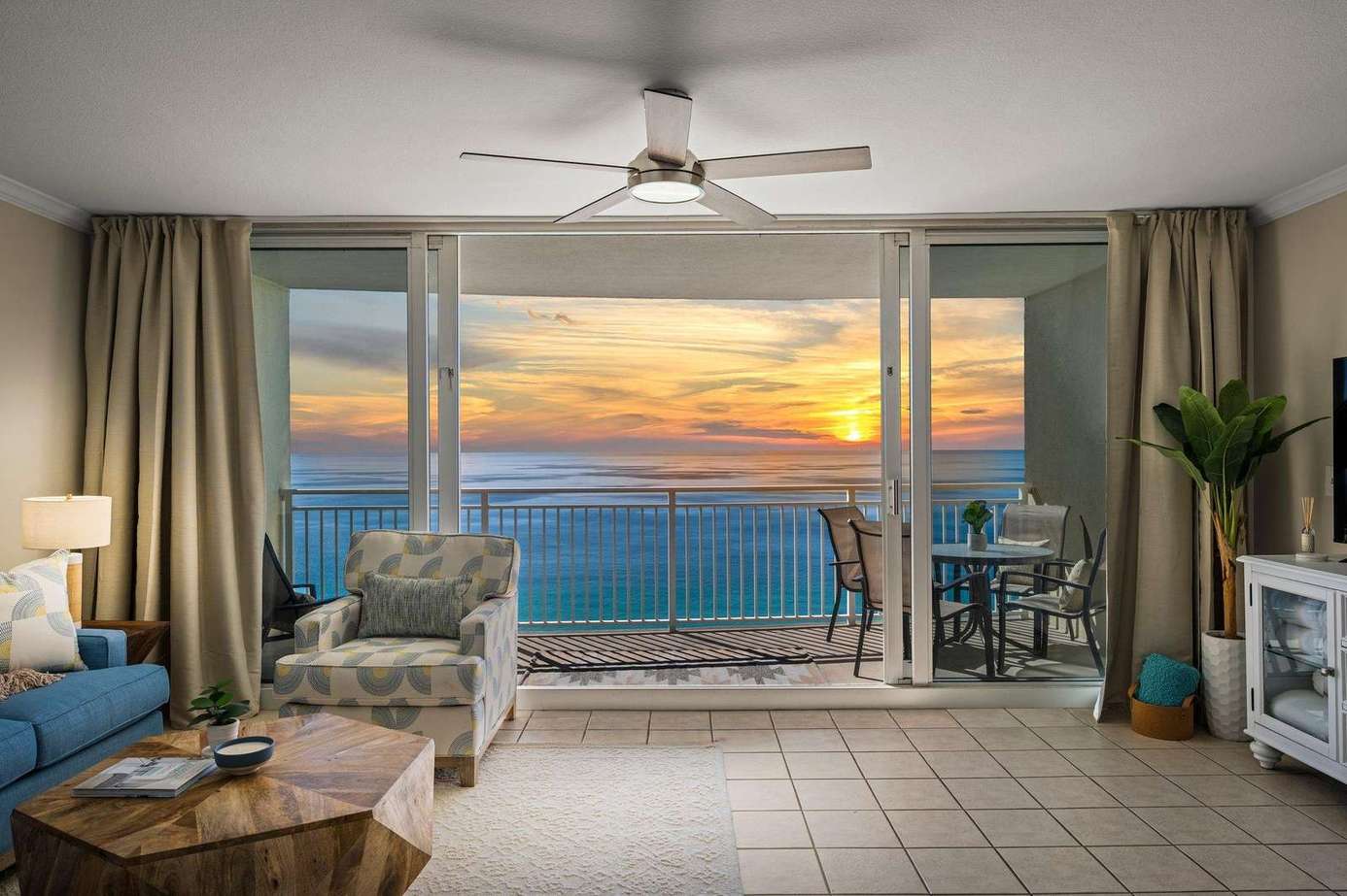 Emerald Beach Resort #2328 | Mer Vue