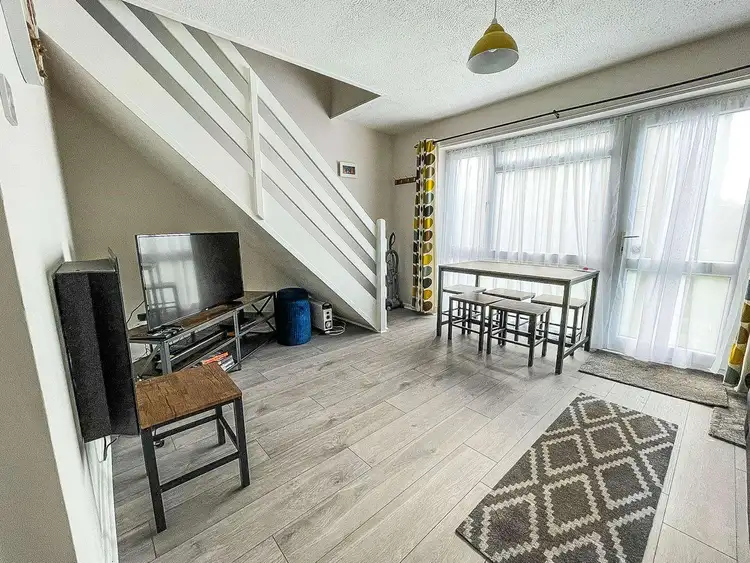 18151B⛱️ – Bermuda, 2 bed, 5 berth chalet with free unlimited Wi-Fi. Ruby rated. Preview 5