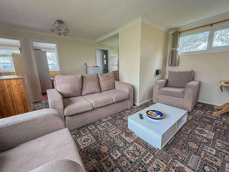 00122BA⭐ – Belle Aire, 3 bed, 6 berth chalet. Emerald rated. Preview 4